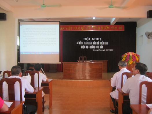 Bệnh viện Đa khoa Huyện Quảng Ninh tổ chức Hội nghị sơ kết hoạt động 6 tháng đầu năm 2015