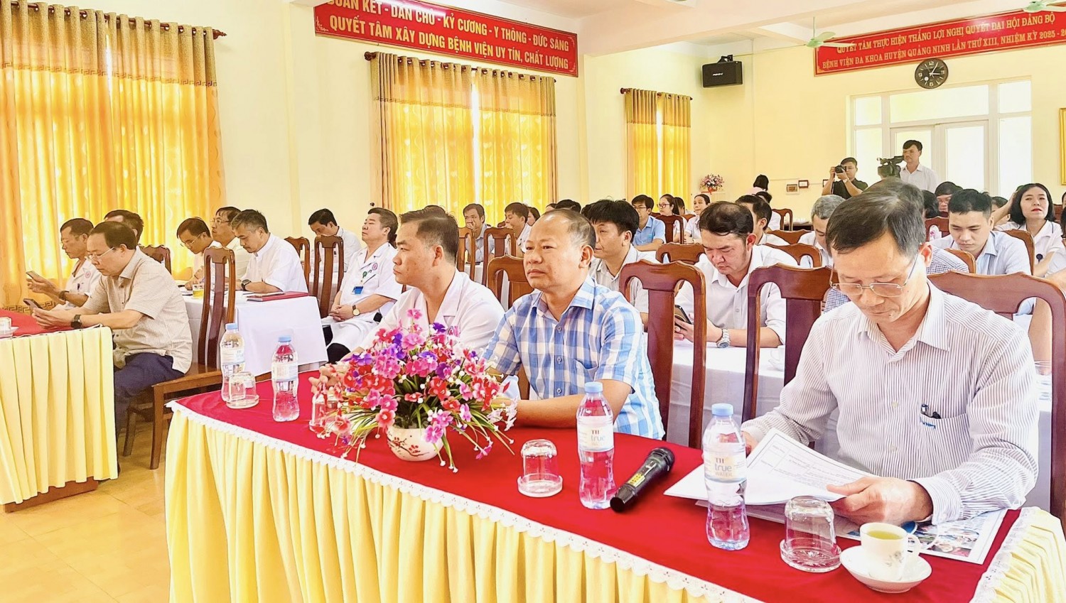 Cac dai bieu 3